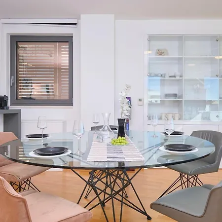 아파트 Ferienwohnung Fur 6 Personen Ca 145 Qm In Split, Dalmatien Mitteldalmatien *