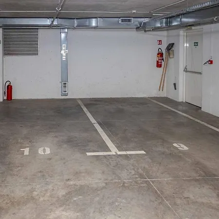 Ferienwohnung Fur 6 Personen Ca 145 Qm In Split, Dalmatien Mitteldalmatien 아파트 *